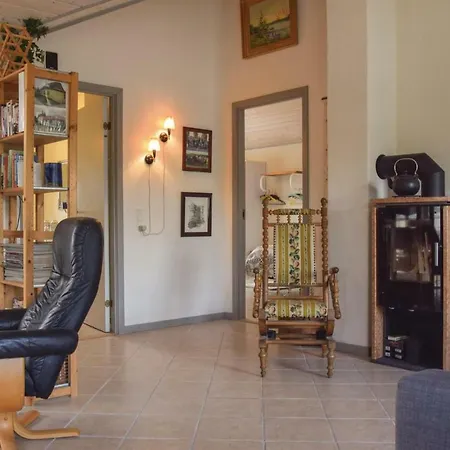 Three-bedroom Holiday In Tranekar *